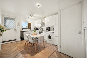 Photo 6- click for photo gallery